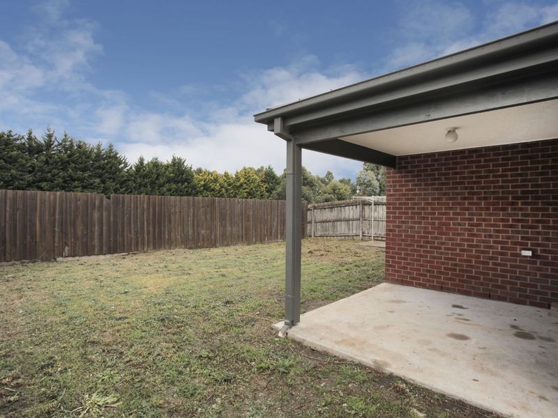 50 Pommel Street, Pakenham VIC 3810