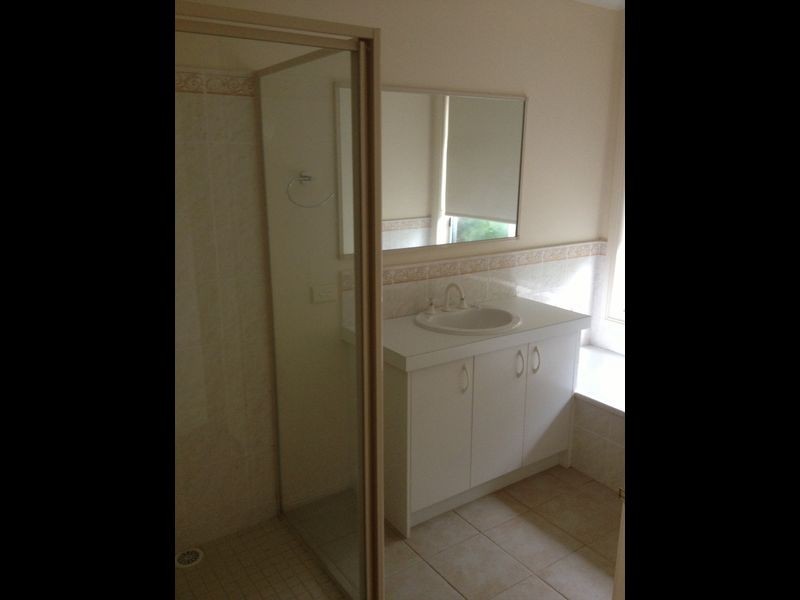 22 Adrian Drive, Pakenham VIC 3810