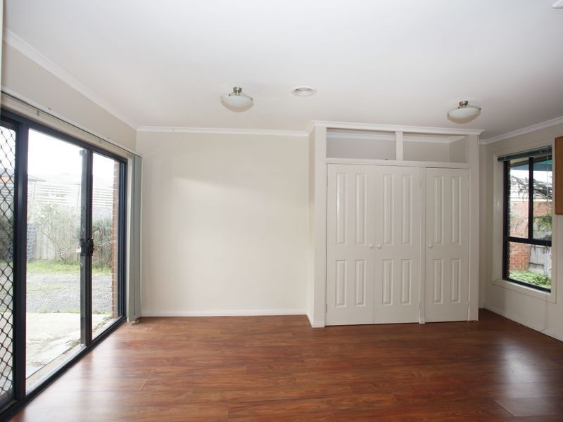 20 Adrian Drive, Pakenham VIC 3810