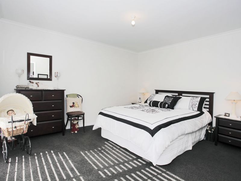 9 Kelly Court, Pakenham VIC 3810