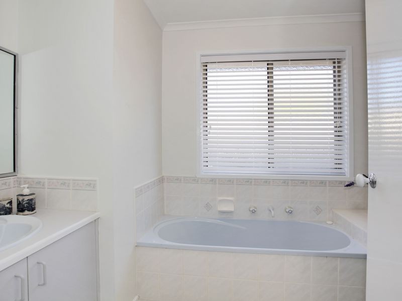 9 Kelly Court, Pakenham VIC 3810