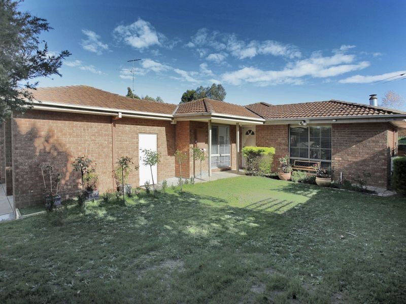 9 Kelly Court, Pakenham VIC 3810