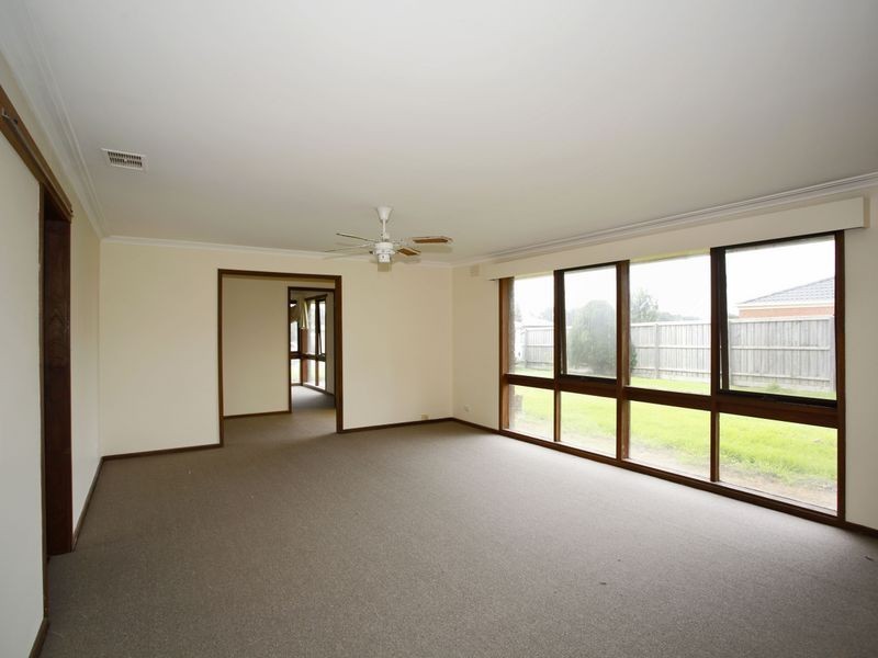 3 Lairds Rise, Garfield VIC 3814