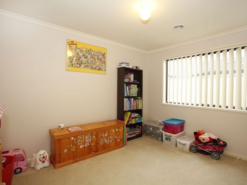 39 Bluehills Boulevard, Pakenham VIC 3810