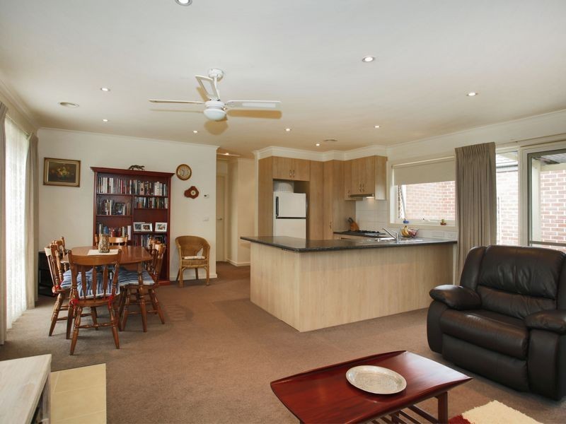 1/31 James Street, Pakenham VIC 3810