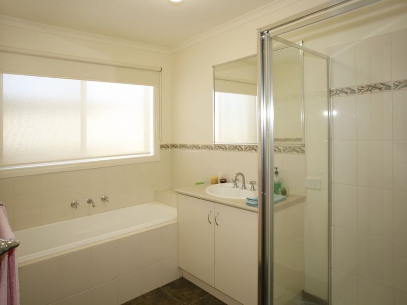 15/51 Leigh Drive, Pakenham VIC 3810