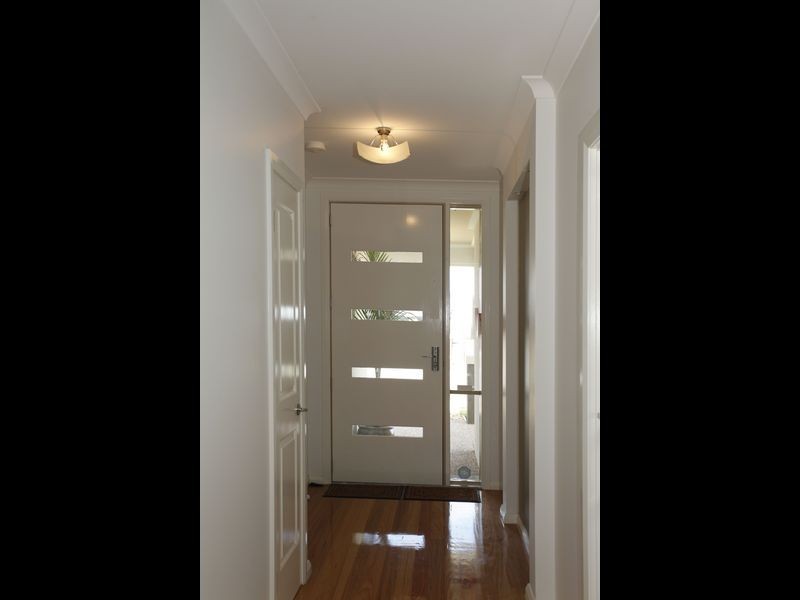 27 Bonneville Parade, Pakenham VIC 3810