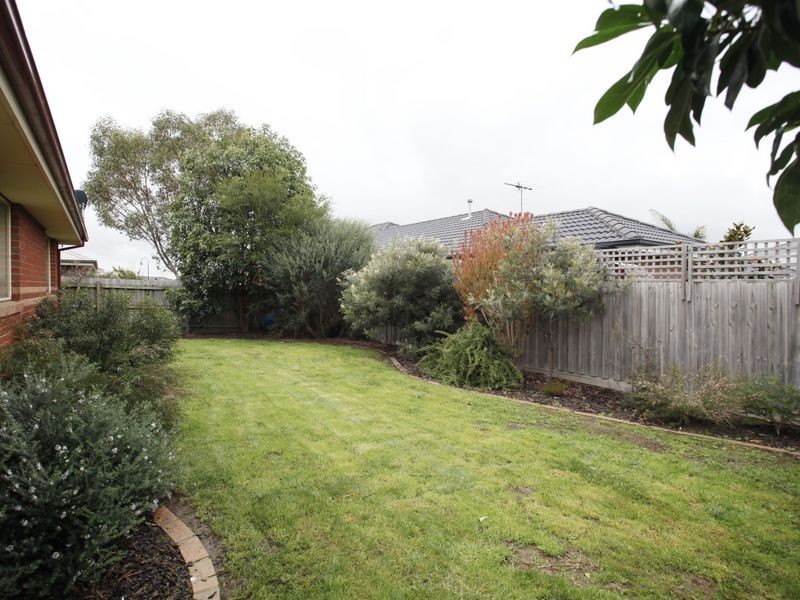 6 Dobell Street, Pakenham VIC 3810