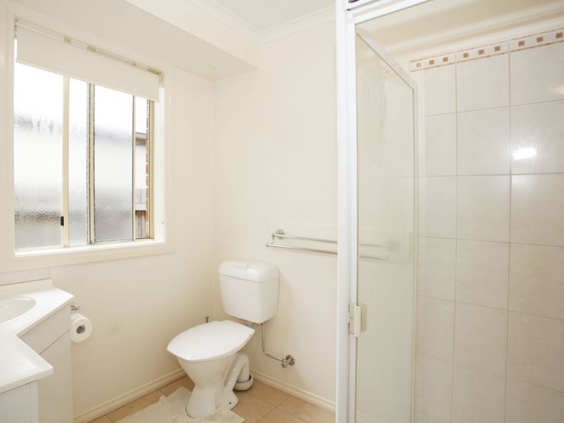 6 Dobell Street, Pakenham VIC 3810