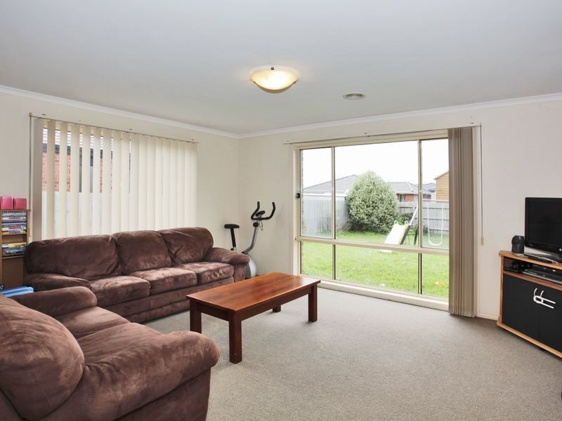 51 Clifford Drive, Pakenham VIC 3810