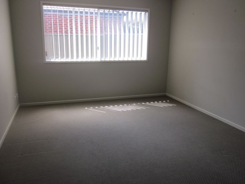 35 Downing Square, Pakenham VIC 3810
