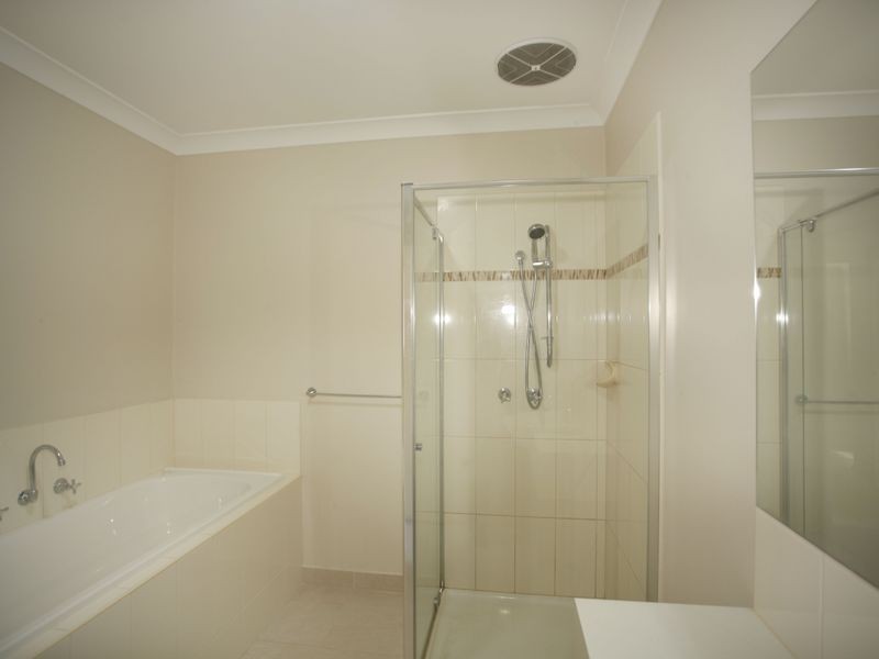 24 Caspian Chase, Pakenham VIC 3810