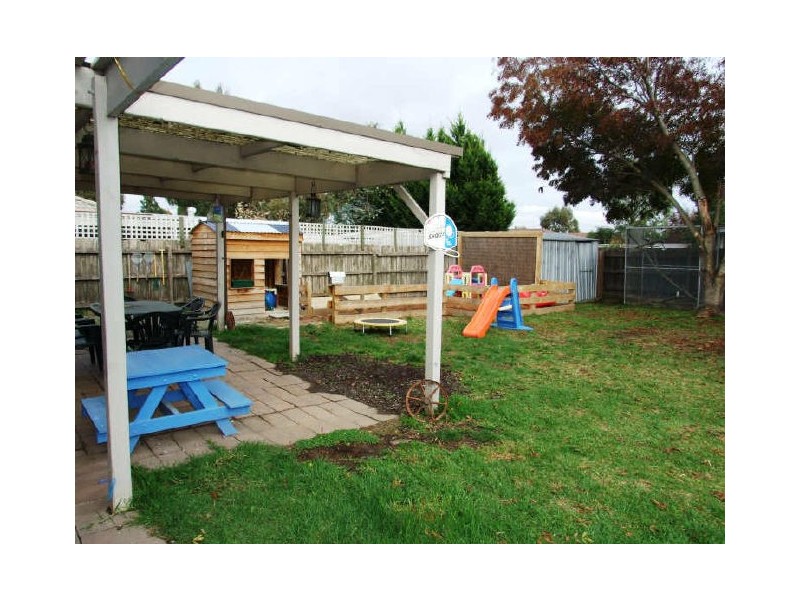 7 Eleanor Court, Pakenham VIC 3810