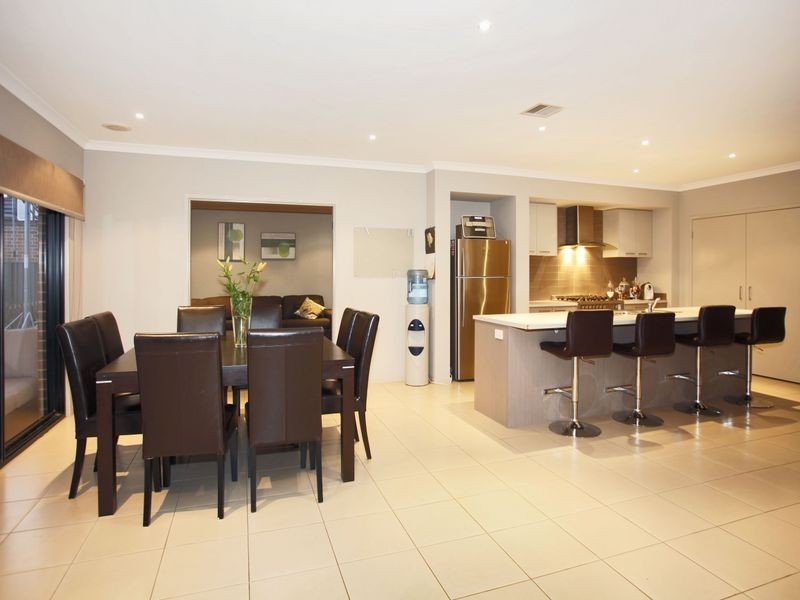 36 Botanic Drive, Pakenham VIC 3810