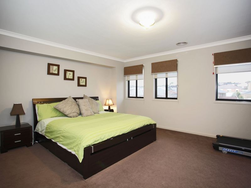 36 Botanic Drive, Pakenham VIC 3810