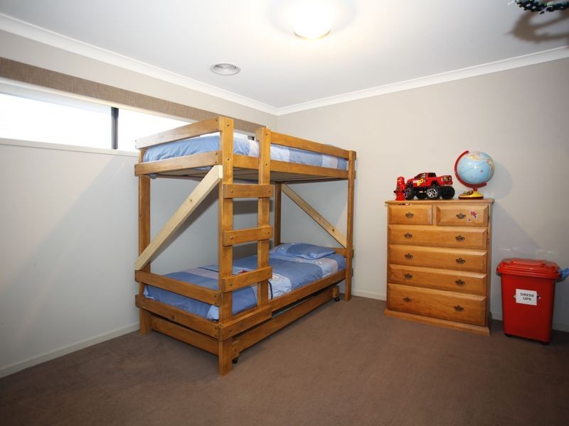 36 Botanic Drive, Pakenham VIC 3810