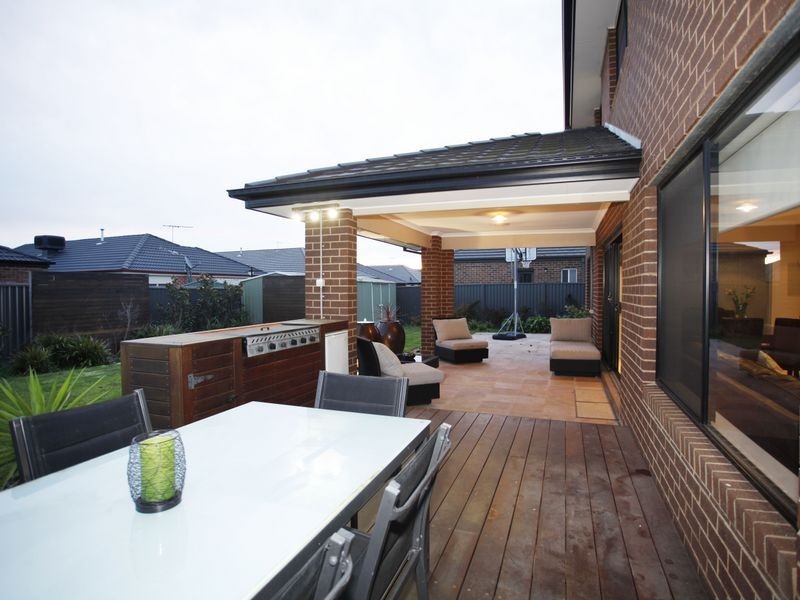 36 Botanic Drive, Pakenham VIC 3810