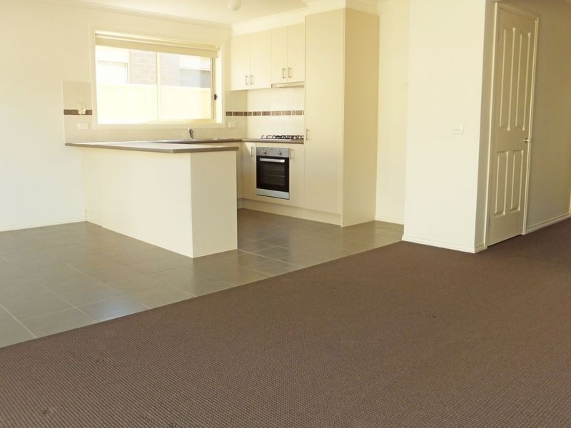 27 Webster Way, Pakenham VIC 3810