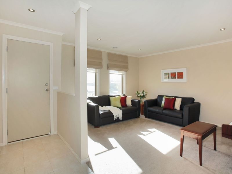 4 Bohemia Crescent, Pakenham VIC 3810