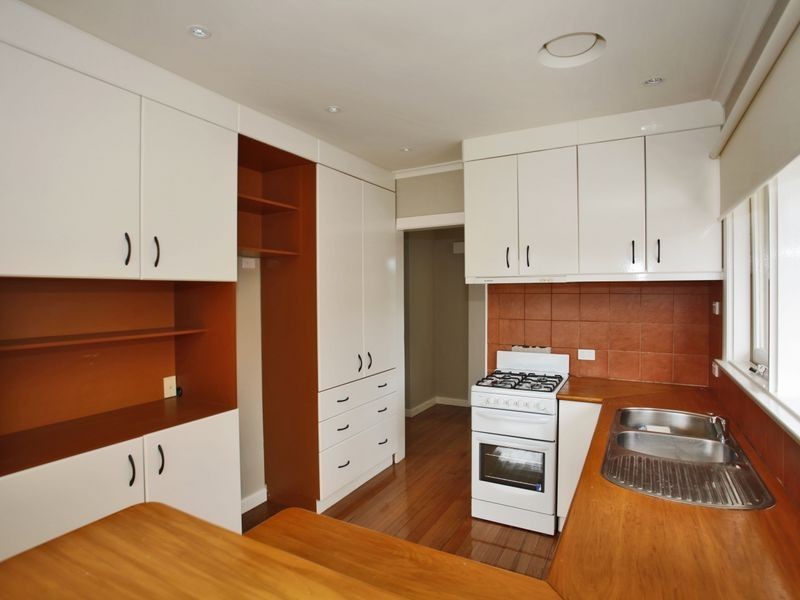 1/12 Savage Street, Pakenham VIC 3810