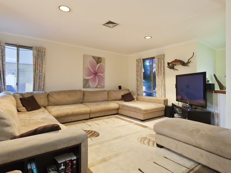 36 Thwaites Road, Pakenham VIC 3810