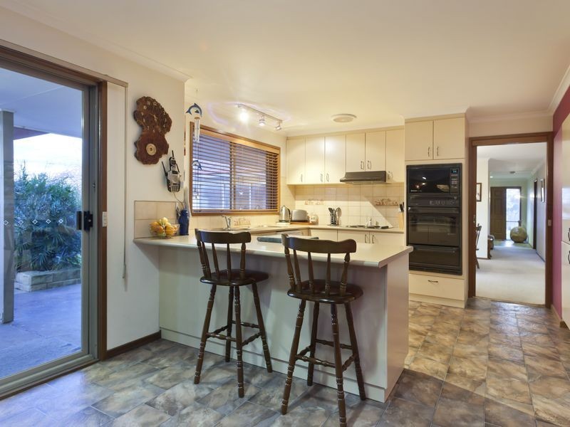 36 Thwaites Road, Pakenham VIC 3810