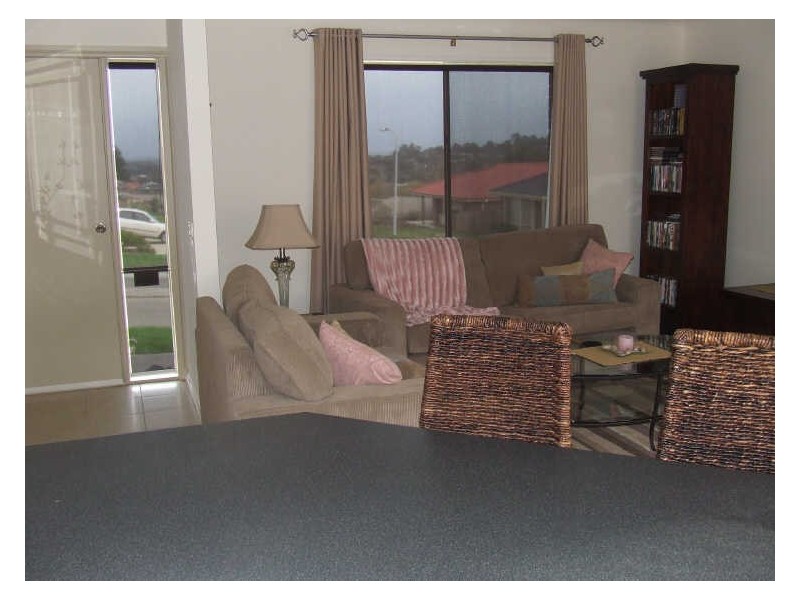 1/29 Silver Gum Drive, Pakenham VIC 3810