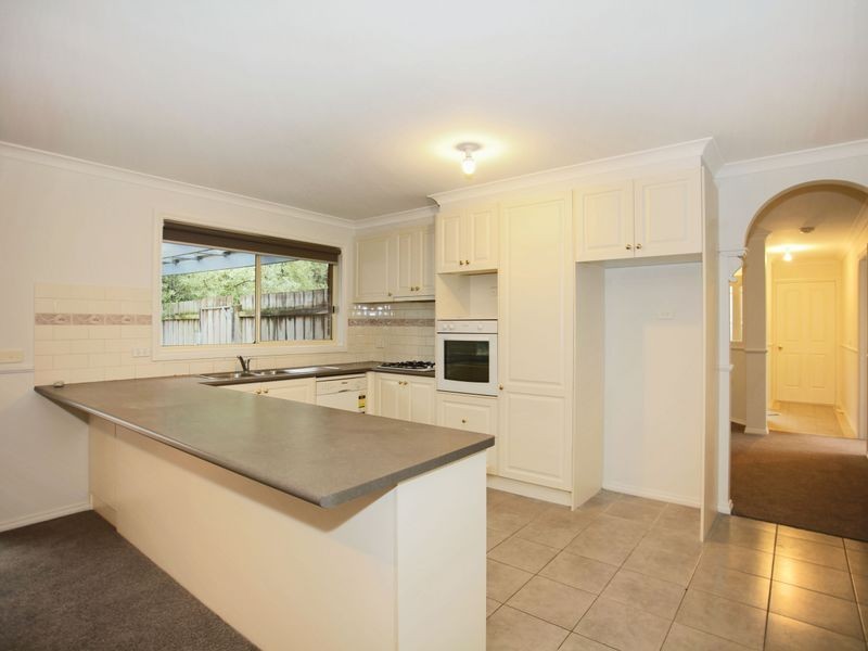 7 Renlik Court, Pakenham VIC 3810