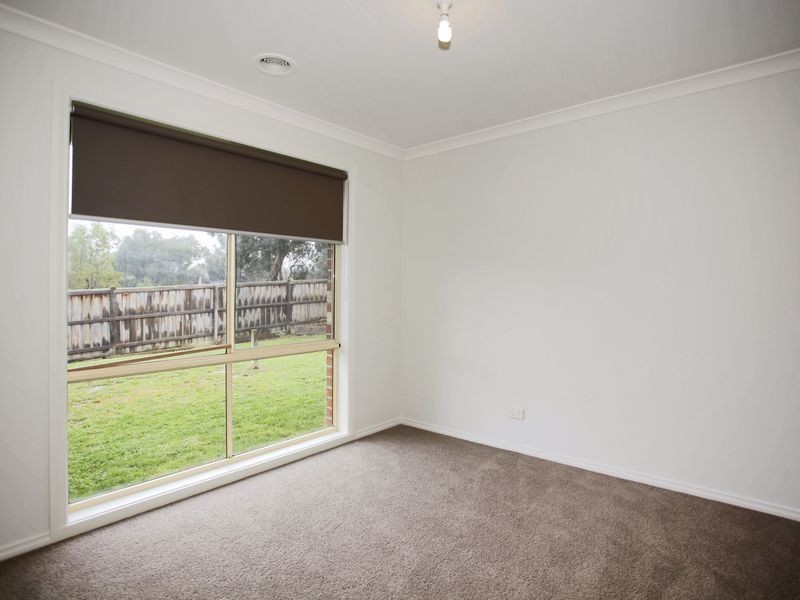 7 Renlik Court, Pakenham VIC 3810
