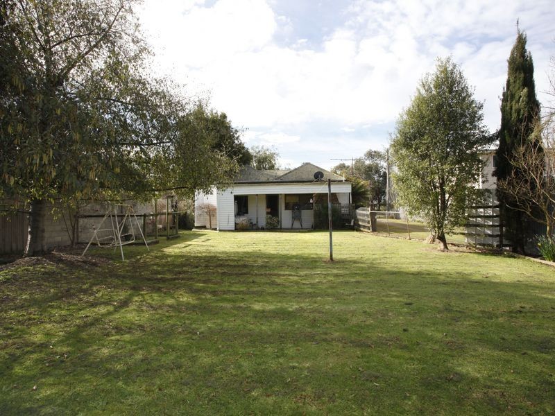 21 Flinders Road, Longwarry VIC 3816