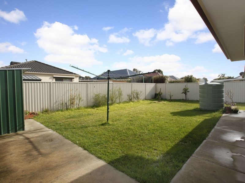 7 Willowbank Pocket, Pakenham VIC 3810
