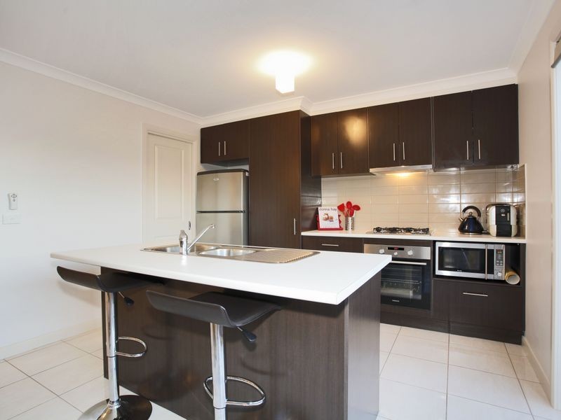 9/53 Ebony Drive, Pakenham VIC 3810