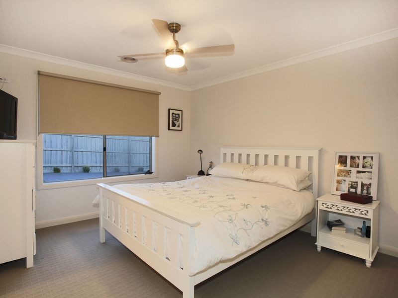 9/53 Ebony Drive, Pakenham VIC 3810