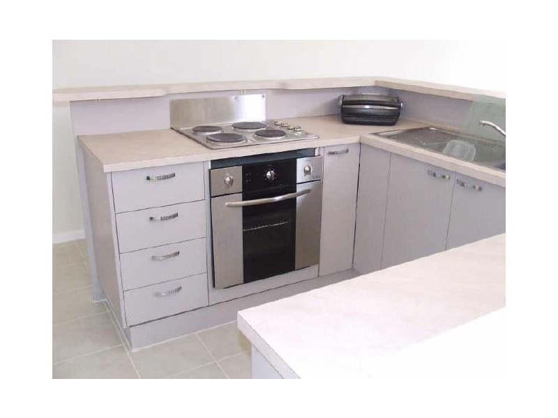 28 Pommel Street, Pakenham VIC 3810