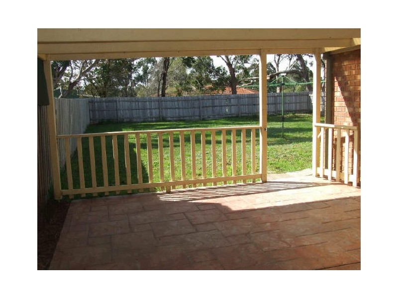 28 Pommel Street, Pakenham VIC 3810