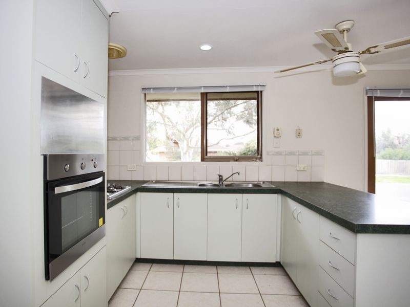 19 Barrington Drive, Pakenham VIC 3810