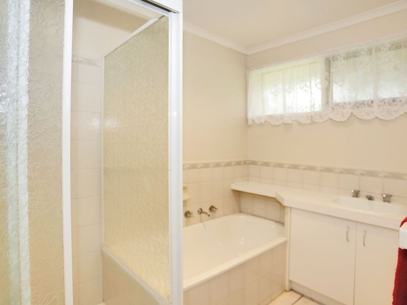 19 Barrington Drive, Pakenham VIC 3810