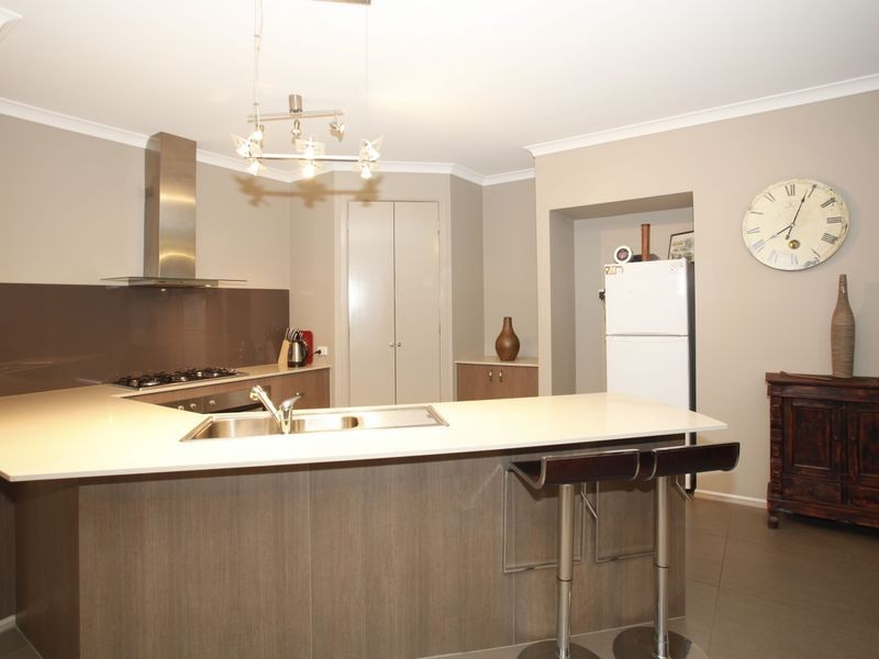 46 Banjo Paterson Drive, Pakenham VIC 3810