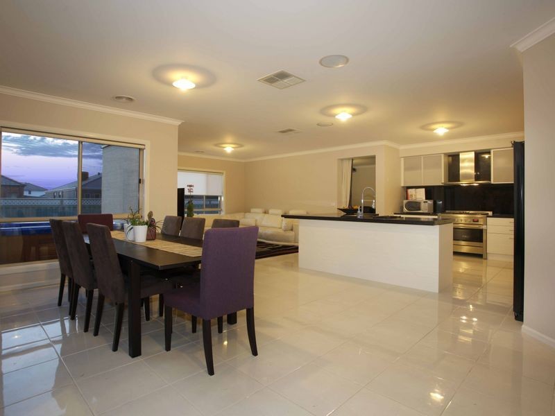 45 Park Orchard Drive, Pakenham VIC 3810