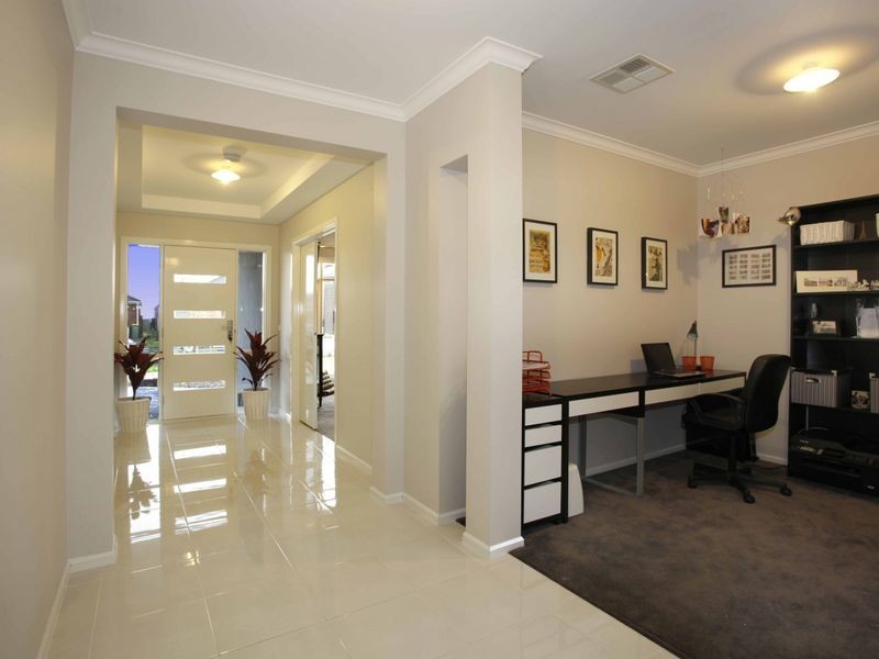 45 Park Orchard Drive, Pakenham VIC 3810