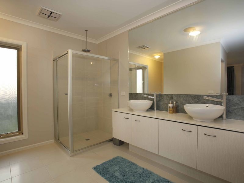 45 Park Orchard Drive, Pakenham VIC 3810