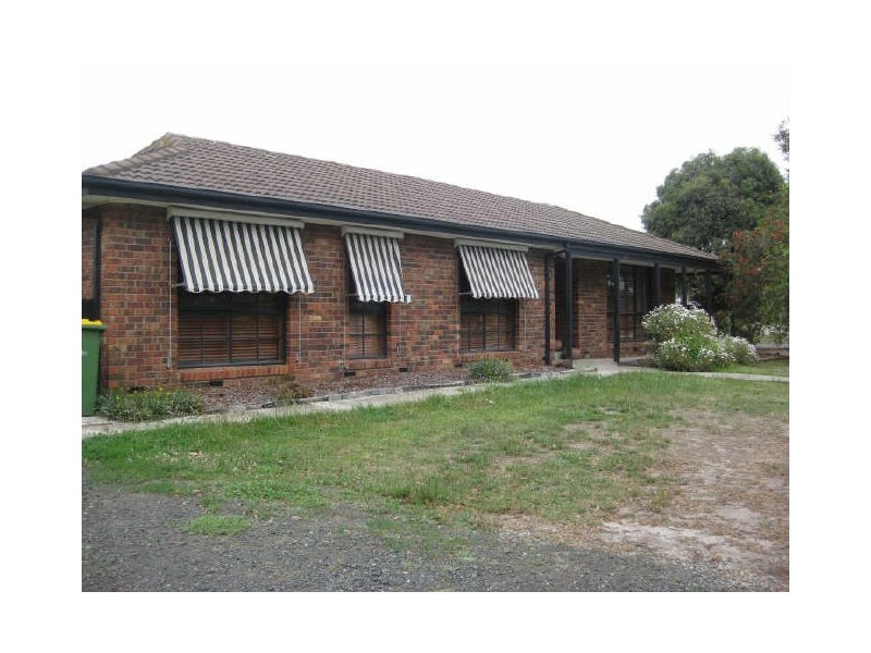 1 Lorraine Court, Pakenham VIC 3810