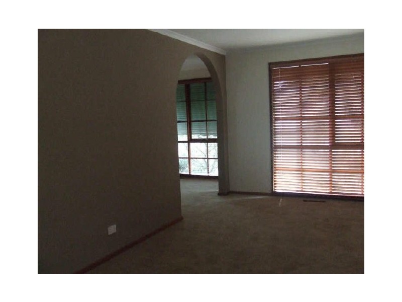 1 Lorraine Court, Pakenham VIC 3810