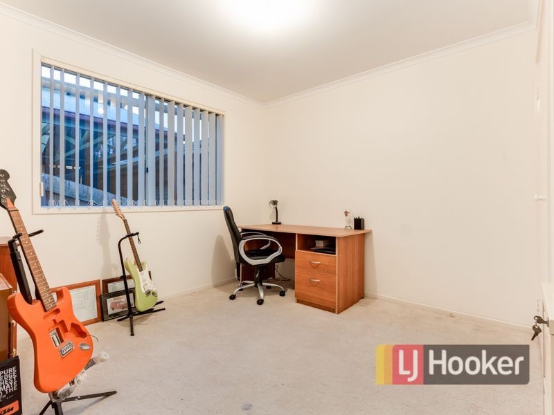 8 Pownceby Court, Pakenham VIC 3810