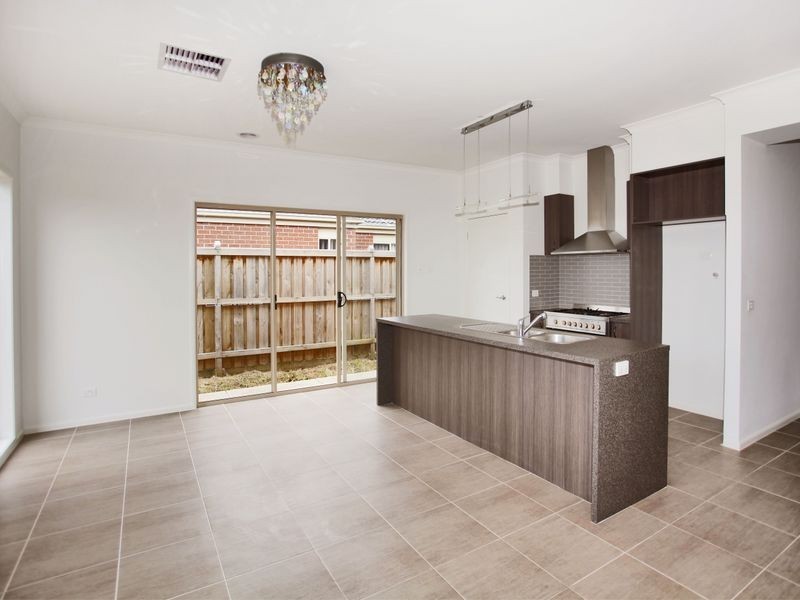 10 Ramel Way, Pakenham VIC 3810