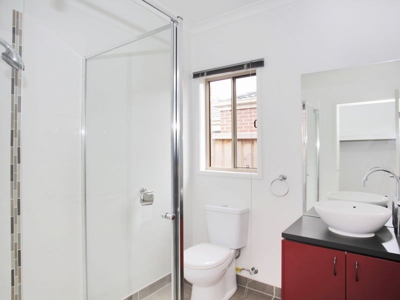 10 Ramel Way, Pakenham VIC 3810