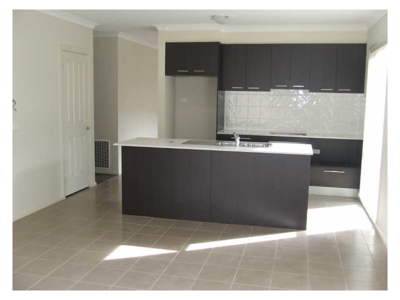 19 Sweetpea Drive, Pakenham VIC 3810