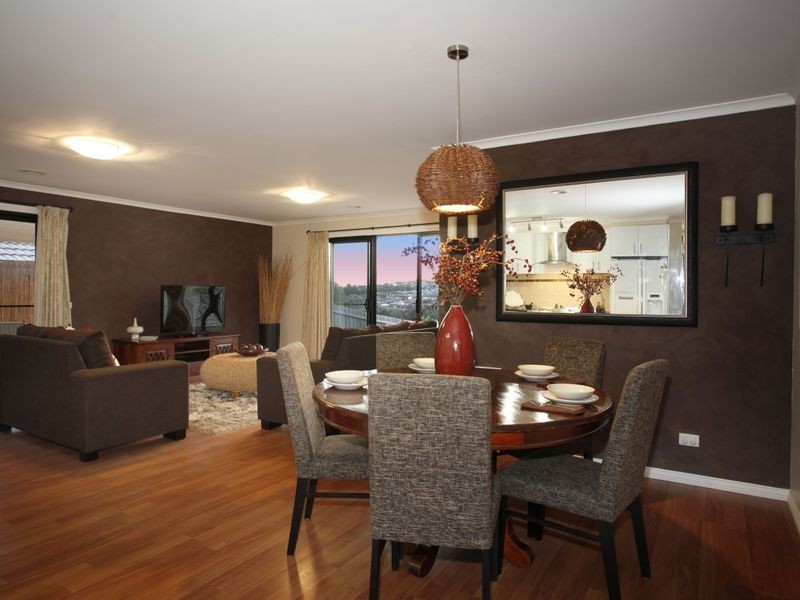 6 Yellowgum Drive, Pakenham VIC 3810