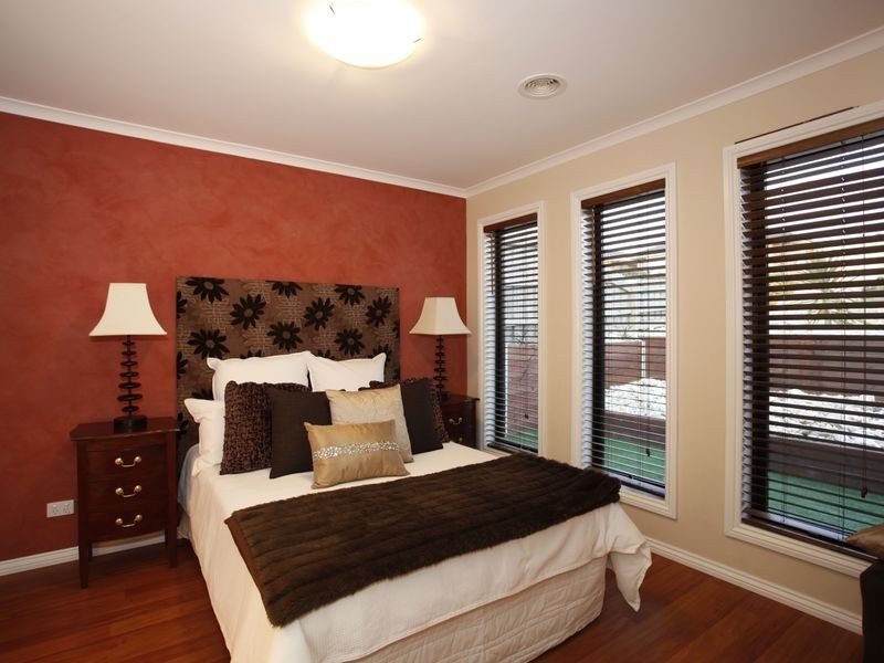 6 Yellowgum Drive, Pakenham VIC 3810