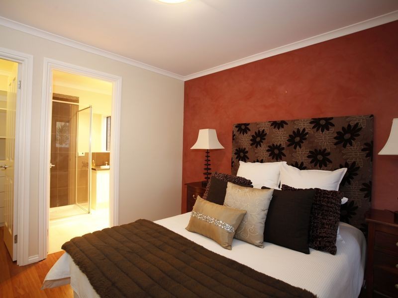 6 Yellowgum Drive, Pakenham VIC 3810